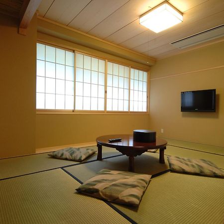 ホテル 湯の山 理想杜 希望荘 菰野町 エクステリア 写真