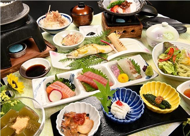 ホテル 湯の山 理想杜 希望荘 菰野町 エクステリア 写真